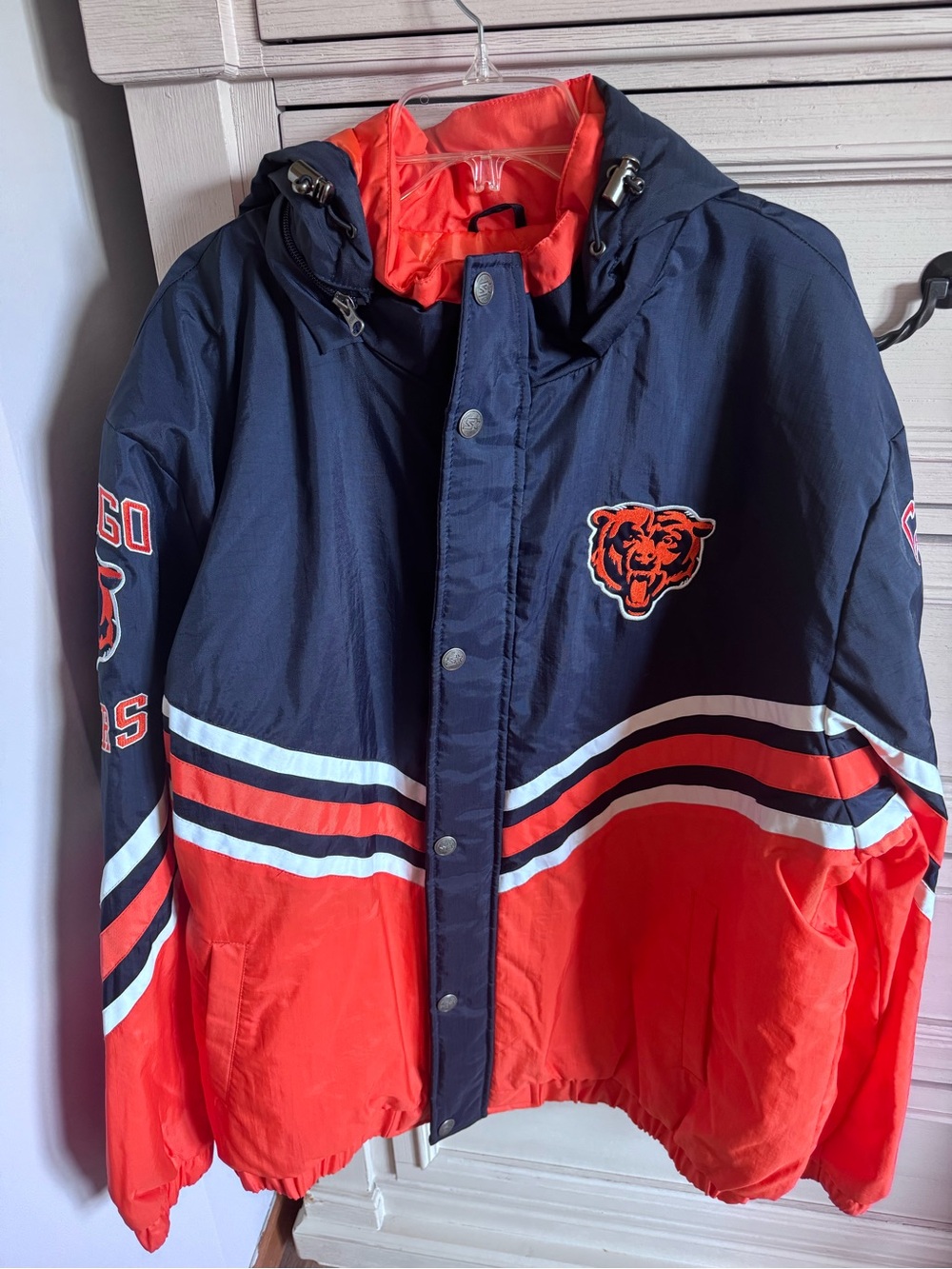 STARTER Navy and Orange Men's Puffer Jacket with Team Patch- Chicago Bears